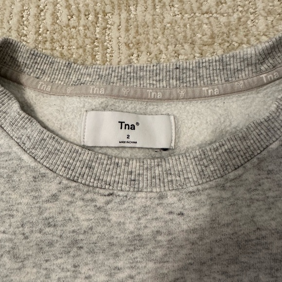 TNA Cozy Crewneck Heather Cloud White - Picture 2 of 2